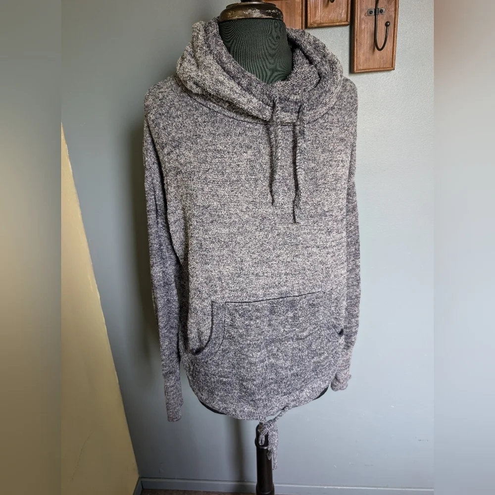 Barefoot Dreams Cozy Gray Hoodie Sweater - Picture 4 of 16